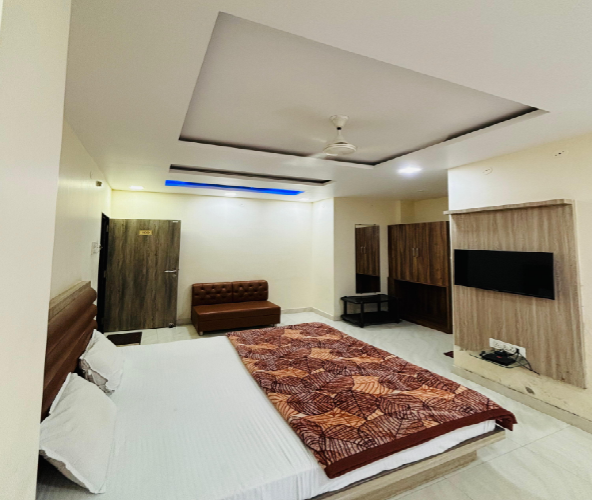 1 x Standard Deluxe Room(Air-Cooled)